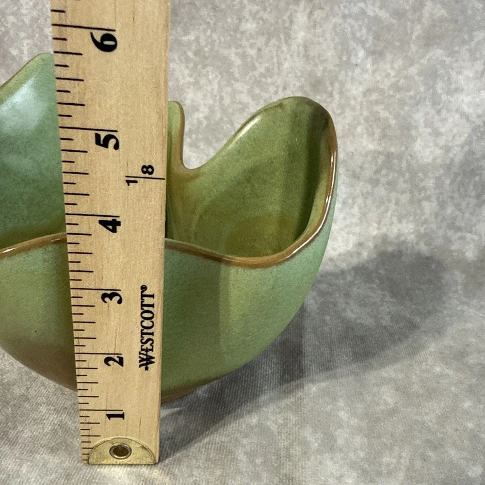 Frankoma Vintage F29 Prairie Green Ceramic free-form vase